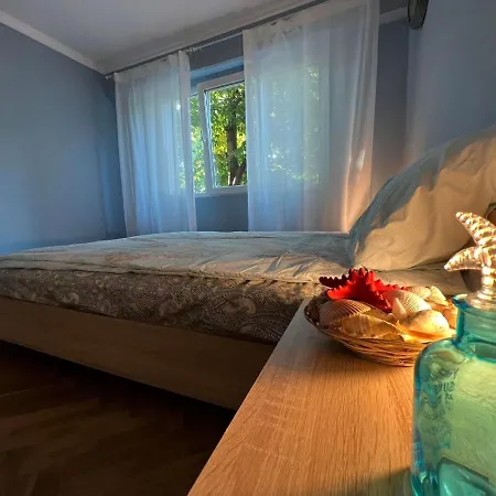 Petya's Two Bedroom Near The Sea Garden. Apartment *